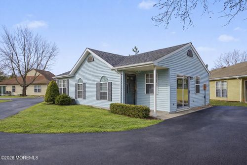 32 Carnaby Close, Freehold, NJ, 07728-3804 | Card Image