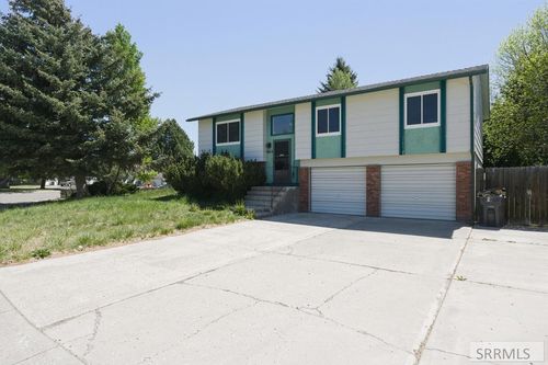 844 Calliope Ln, Idaho Falls, ID, 83402-2464 | Card Image