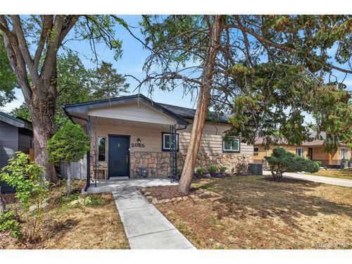 2085 Fenton St, Edgewater, CO, 80214-1127 | Card Image
