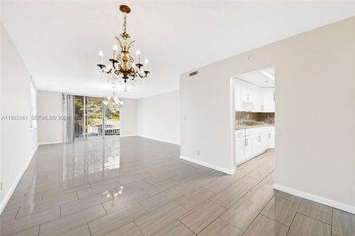 apt-211-16740 Ne 9th Ave, North Miami Beach, FL, 33162-2593 | Card Image