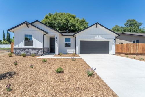822 Tiffani Way, Oakdale, CA, 95361-2798 | Card Image