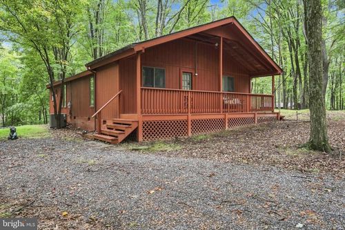 664 Tuckahoe Trl, HEDGESVILLE, WV, 25427-5335 | Card Image
