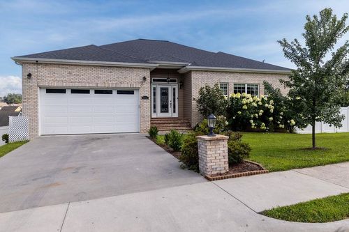 1311 Little Sorrell Dr, Harrisonburg, VA, 22801-7370 | Card Image