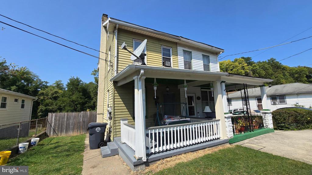 Bessemer St, Steelton, PA 17113