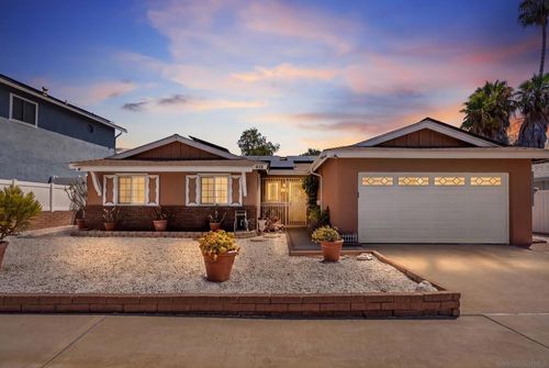 619 Meadowbrook Dr, San Diego, CA, 92114-4723 | Card Image