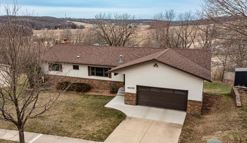 4400 Manor View Dr Nw, Rochester, MN, 55901-3121 | Card Image