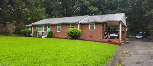 2421 Westover Dr, Reidsville, NC, 27320-7014 | Card Image