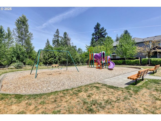 385 Sw Mitchum Ter, House other with 3 bedrooms, 3 bathrooms and 2 parking in Beaverton OR | Image 29