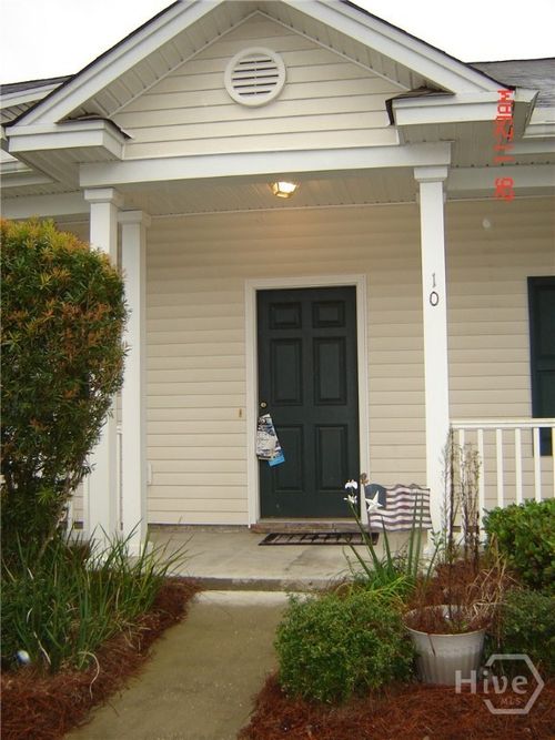10 Travertine Cir, savannah, GA, 31419-9498 | Card Image