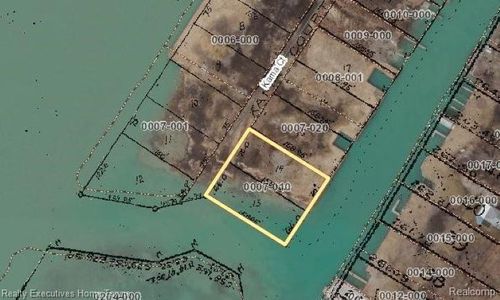 304 Kama Ct, Russell Island, MI, 48001-5034 | Card Image