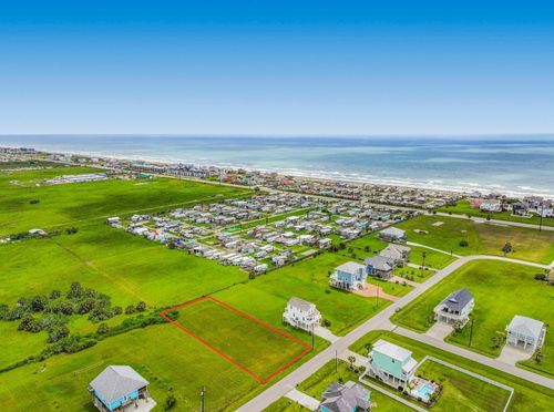 18051 Shaman Dr, Galveston, TX, 77554-1007 | Card Image