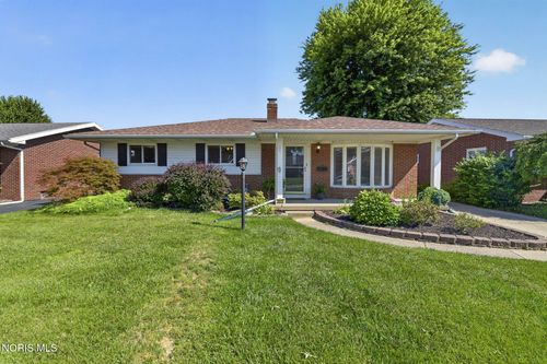 3329 Eastmoreland Dr, Oregon, OH, 43616-2938 | Card Image