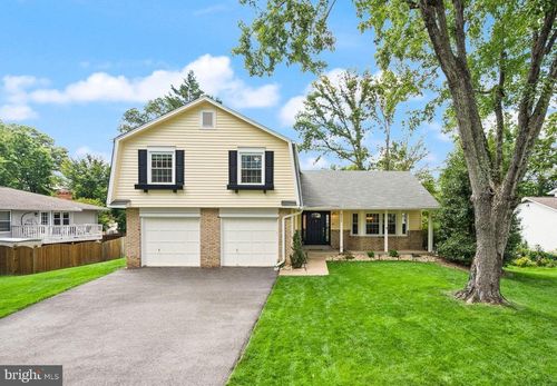 8906 Tailcoat Ct, SPRINGFIELD, VA, 22153-1240 | Card Image