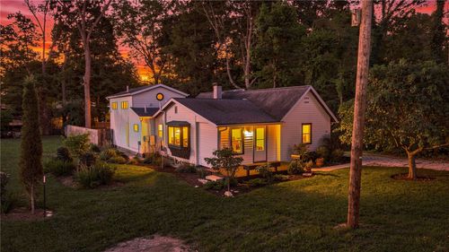 325 N High Street, Yellow Springs Vlg, OH, 45387 | Card Image