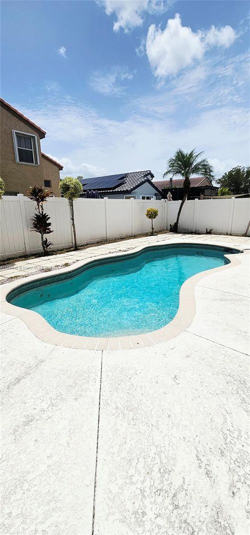 17352 Sw 18th St, Miramar, FL, 33029-5529 | Card Image
