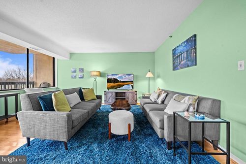 apt-405w-3713 S George Mason Dr, FALLS CHURCH, VA, 22041-3261 | Card Image