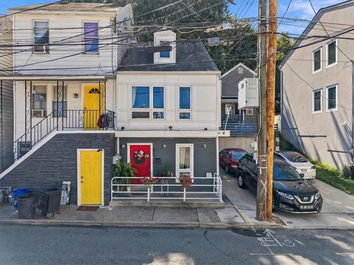 676 Pine St, EASTON, PA, 18042-4437 | Card Image