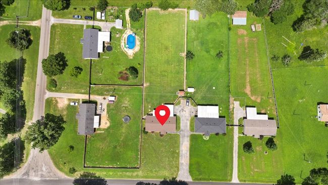 2672 Lansing Switch Rd, House other with 3 bedrooms, 2 bathrooms and null parking in Longview TX | Image 4