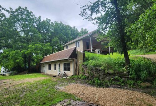 1872 Houlihan Drive, Waterville, IA, 52170 | Card Image