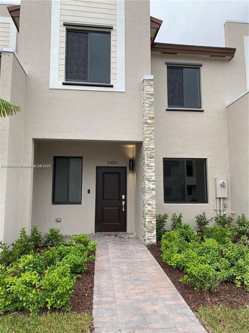 21420 Ne 2nd Path, Miami, FL, 33179-1004 | Card Image