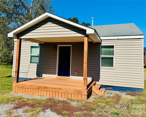 106 Springs St, Gastonia, NC, 28056-9400 | Card Image