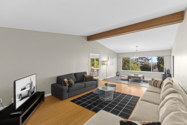 905 Greenwood Rd, House other with 4 bedrooms, 3 bathrooms and 4 parking in West Vancouver BC | Image 4