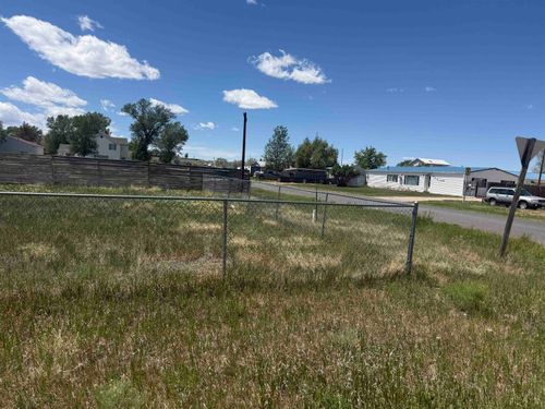 416 N 6th St, Saratoga, WY, 82331-5321 | Card Image