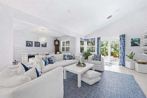 1543 Sabal Ct, Vero Beach, FL, 32963-4004 | Card Image