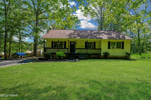 135 Kiel Rd, Milford, PA, 18337-9028 | Card Image