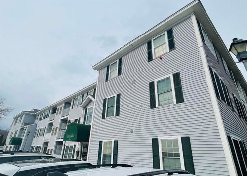 apt-104-40 Eastern Ave, Manchester, NH, 03104-6605 | Card Image
