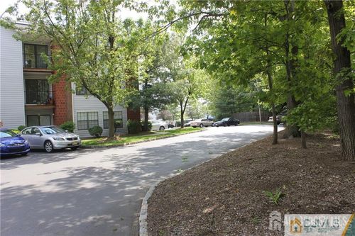 82 Keystone Ct, Edison, NJ, 08817-3792 | Card Image