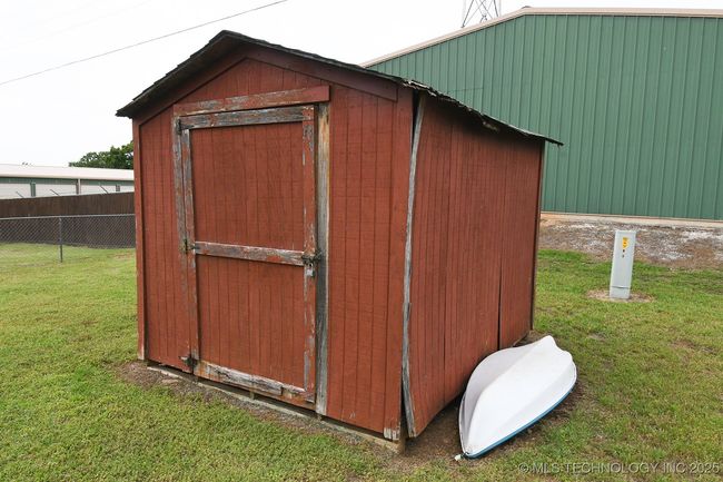 View of shed | Image 26