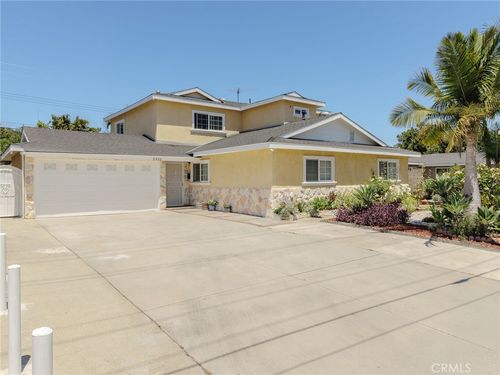 2322 S Greenville St, Santa Ana, CA, 92704-4914 | Card Image