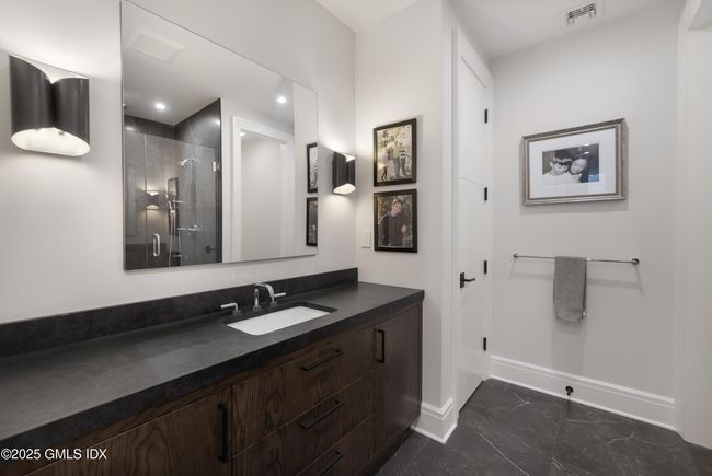 31 Meadow Ln, House other with 6 bedrooms, 9 bathrooms and null parking in Greenwich CT | Image 23