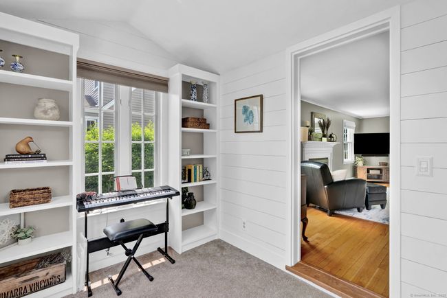 80 Longvue Dr, House other with 3 bedrooms, 2 bathrooms and null parking in Wethersfield CT | Image 16