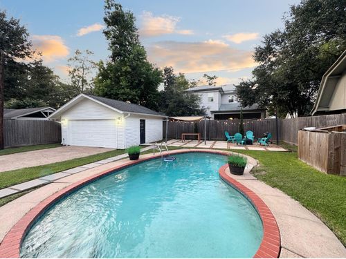 1038 W 43rd St, Houston, TX, 77018-4302 | Card Image