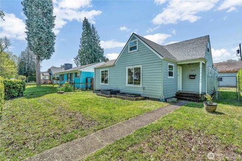 1629 7th Ave, LONGVIEW, WA, 98632-4106 | Card Image