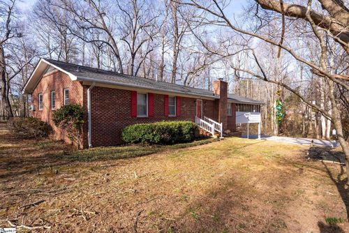 114 Oakland Ave, Marietta, SC, 29661-9521 | Card Image