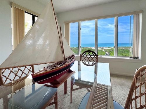305-1616 Ocean Dr, Vero Beach, FL, 32963-2290 | Card Image