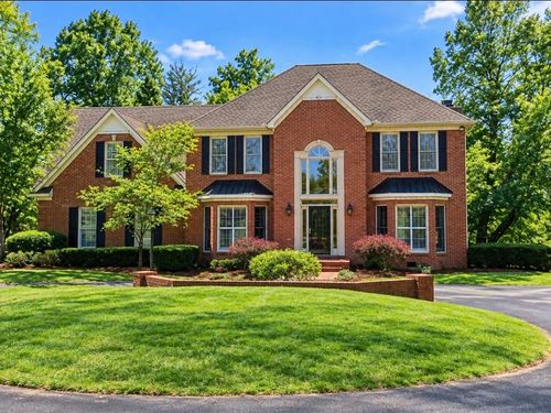 67 Deerfield Ln, McMinnville, TN, 37110-5041 | Card Image