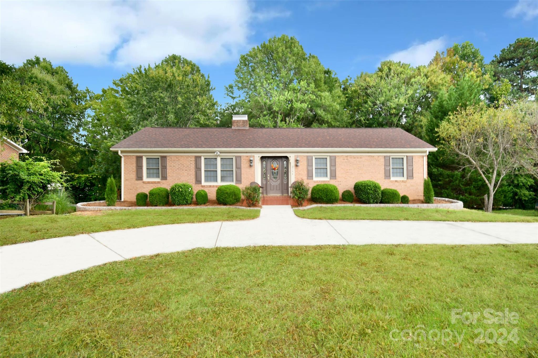 Sheffield Dr, Kannapolis, NC 28083
