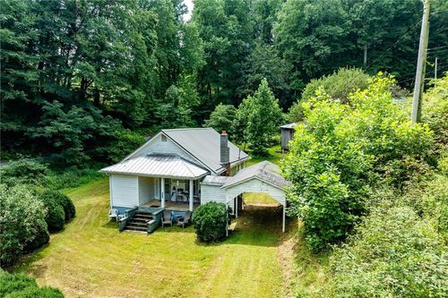 4815 Flat Springs Rd, Elk Park, NC, 28622-9361 | Card Image