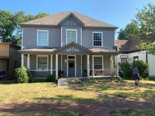 617 W Gandy St, Denison, TX, 75020-3284 | Card Image