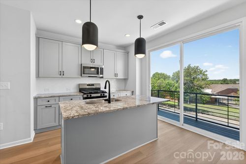 eqx1874-1614 Spring St, Charlotte, NC, 28206-4283 | Card Image