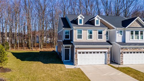831 S Greenway Dr, Westlake, OH, 44145-1249 | Card Image