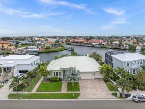 811 Birdie Way, APOLLO BEACH, FL, 33572-2704 | Card Image