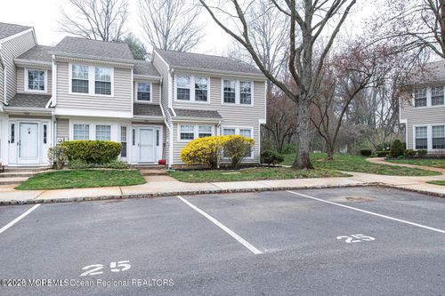 25 Duncan Way, Freehold, NJ, 07728-4352 | Card Image