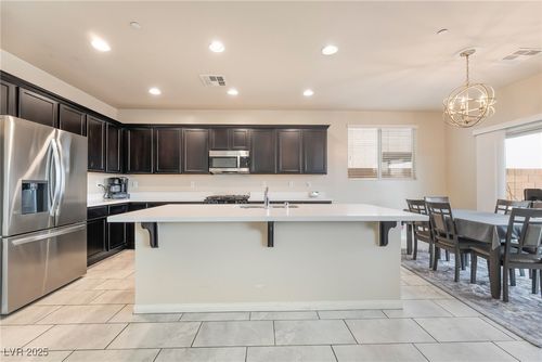 1132 Strada Cristallo, Henderson, NV, 89011-0953 | Card Image