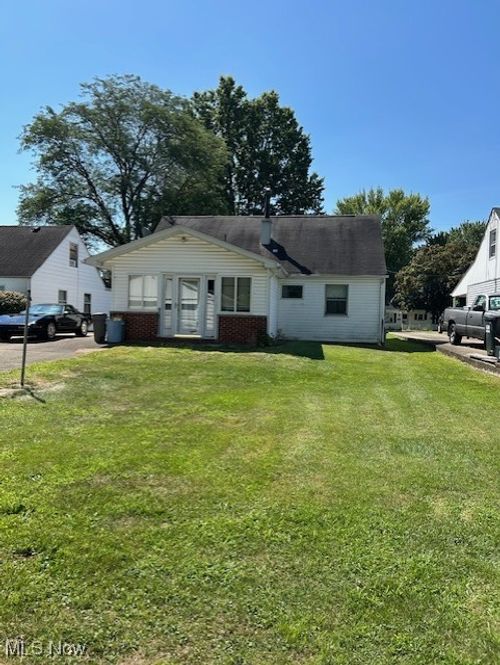 3828 Oakleigh Ave, Austintown, OH, 44515-3132 | Card Image