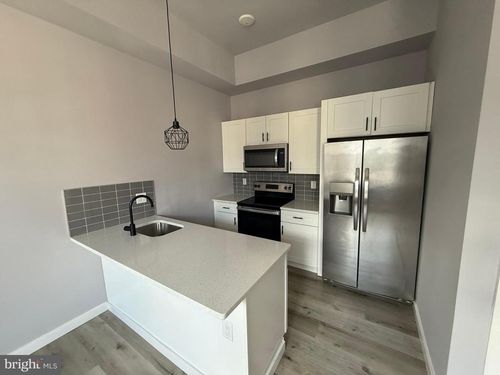 apt-4-2000 Cecil B Moore Ave, PHILADELPHIA, PA, 19121-4007 | Card Image